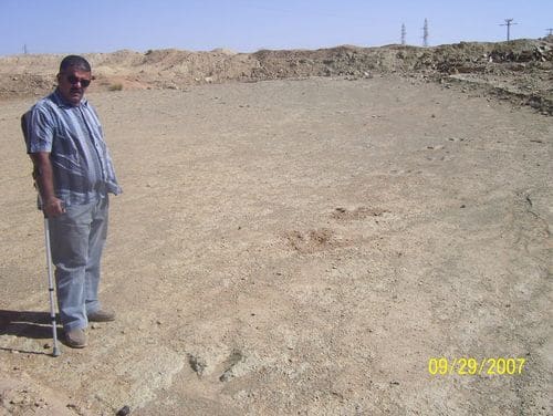 Site paléontologique en Algérie, à piste d'empreintes de pas de dinosaure.