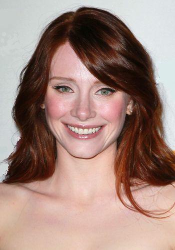 Claire Dearing (Bryce Dallas Howard).