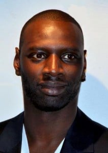 Omar Sy, acteur du film Jurassic World. Se fera t-il manger dans Jurassic World 2 par un méchant dinosaure ?